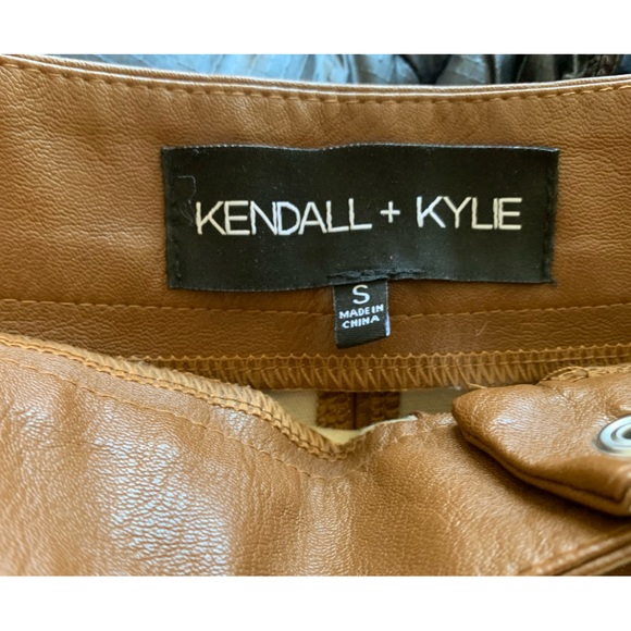 Kendall & Kylie Faux Leather Skirt. Size: Small. Excellent condition - Picture 7 of 7